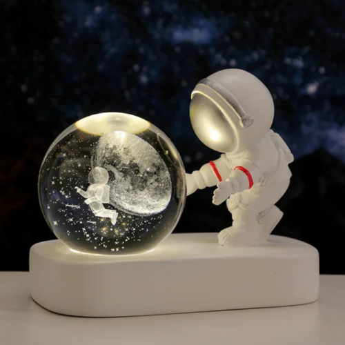 Lámpara astronauta con bola de cristal Space Dance